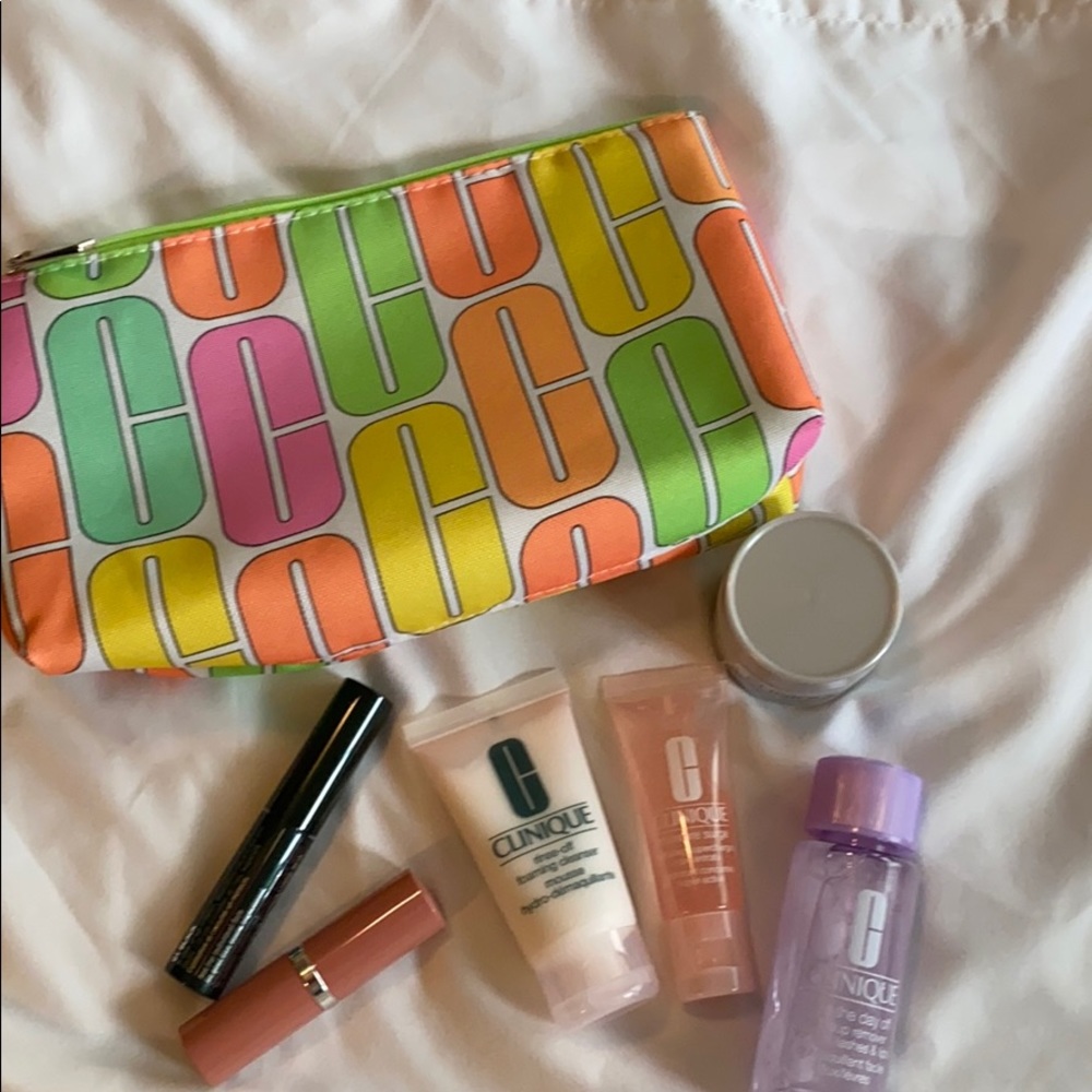 Clinique makeup bundle